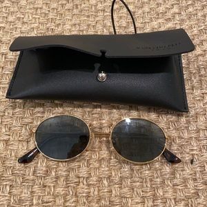 Oval sunglasses
